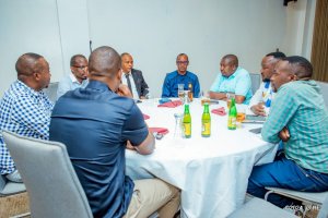 Abakunzi ba Rayon Sports bakusanyije akayabo ko kugura kizigenza ushobora kuba Ntibazonkiza