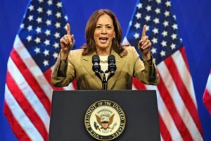 Kamala Harris wahawe ububasha bwo kuzahangana na Trump ni muntu ki?