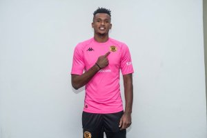 Umuzamu Ntwali Fiacre yatangajwe muri Kaizer Chiefs ,ku mukino we wa mbere batsindwa 4-0 na Yanga SC.