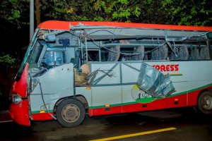 Abafana ba APR FC berekezaga muri Tanzaniya bakoze impanuka hakomereka Bane
