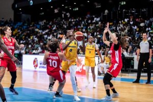 Basketball:Ikipe y'igihugu y'abagore yatangiye neza mu mikino yo gushaka itike y'Igikombe cy'Isi 