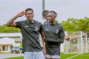 APR FC yafashijwe n'abanyamahanga gutsinda Mukura VS mu mukino wa gicuti
