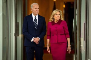 Umugore wa Joe Biden yasabiwe kujyanwa mu nkiko ashinjwa kutita ku buzima bw'umugabo we