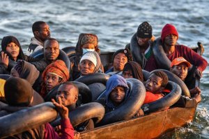 Hahishuwe ko u Bwongereza bwishyura abimukira ngo bemere gusubira mu bihugu byabo