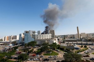 Israel yarubiye, Iran irasa ibitaro bikomeye: Intambara yahinduye isura ku munsi wa karindwi