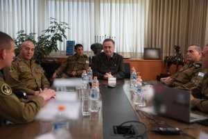 Israel yubuye ibitero kuri Iran, iyishinja kutubahiriza agahenge