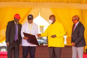 Amb Gasamagera yagaragaje ko Umuryango FPR-Inkotanyi na NRM basangiye byinshi