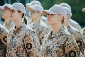 Latvia: Abagore bagiye gutegekwa kujya mu gisirikare