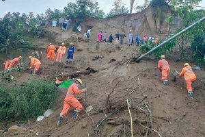 U Buhinde: Inkangu yagwiriye imodoka yica abantu 15
