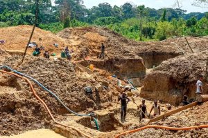 DRC: Abantu 40 bapfiriye mu kirombe