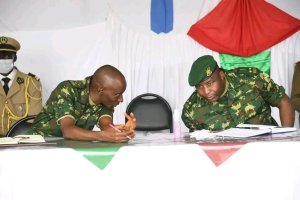 Ifatwa ry'umujyi wa Uvira ryateje umwiryane hagati ya Ndayishimiye na Gen Niyongabo