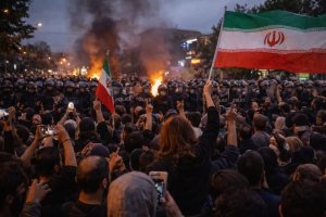 Amerika yasabye abaturage bayo kuva muri Iran mu maguru mashya