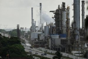 Amerika yatangiye kugurisha peteroli ya Venezuela