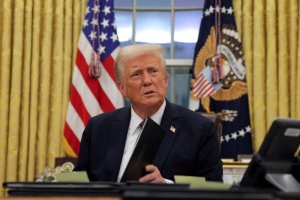Trump yavuze ko Amerika idakwiriye gukora amatora, White House ibyita amashyengo