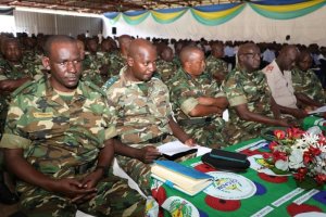 Abasirikare b'u Burundi bafite pasiporo zisanzwe bagiye kuzamburwa