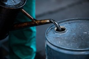 Akagunguru k'ibikomoka kuri peteroli kongeye kuzamuka