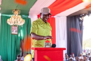 Kenya igiye gufungura umupaka wayo na Somalia wari umaze imyaka hafi 15 ufunzwe