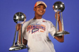 Kara Braxton wegukanye WNBA inshuro ebyiri yapfuye