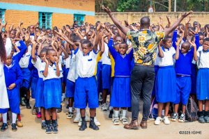 Uwigisha mu mashuri abanza agomba kuba yararangije Kaminuza: Impinduka zitezwe mu burezi