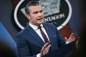 Abasirikare ba Amerika bari mu ntambara basabwe gusenya ibirindiro byose bya Iran
