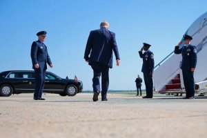Tito Rutaremara yemeza ko Amerika yibeshye mu gushora intambara kuri Iran