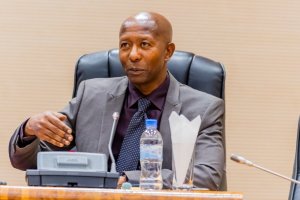 Depite Mussa Fazil Harerimana asanga hari amahirwe urubyiruko rw'ubu rufite bo batagize