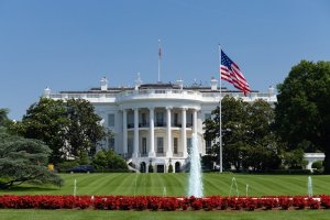 Amerika, igihugu rukumbi cyari cyarinangiye ku gukoresha inyito iboneye ya Jenoside, cyavuye ku izima