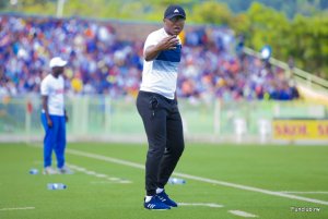 Biravugwa: Rayon Sports mu biganiro byo gusinyisha umutoza Guy Bukasa na Manace ba Gasogi United