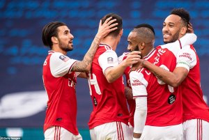 Aubameyang yafashije Arsenal gukora agahigo mu irushanwa rya FA Cup