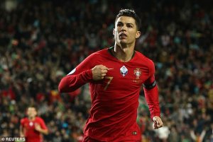Cristiano Ronaldo yakoze amateka atarakorwa n'undi mukinnyi wese I Burayi