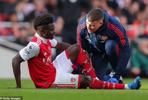 Mikel Arteta yasabiye ubufasha Bukayo Saka umerewe nabi