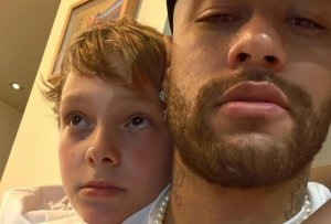Neymar Jr yashyize hanze ubutumwa busa nk'ubusubiza abafana ba PSG bamwibasiye