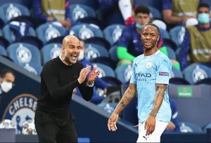 Pep Guardiola yabwiye Sterling amagambo ashobora kumukura muri Manchester City