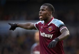 Myugariro Kurt Zouma amerewe nabi kubera kugaragara ari gukubita injangwe imigeri n'amakofe