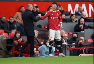 Cristiano Ronaldo yahaye gasopo umutoza we Ole batameranye neza