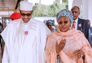 Nigeria Umunyeshuri watutse umugore wa Perezida kuri Twitter yarekuwe