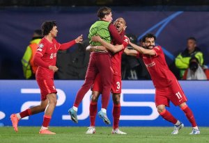 Abakinnyi ba Liverpool bahishuye ijambo rikomeye Kloop yababwiye bamaze gutsindwa na Villarreal