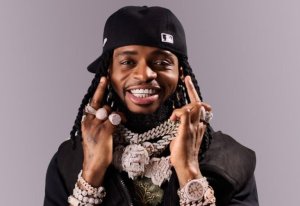 Diamond yahishuye amafaranga yahembwe bwa mbere n'icyo yayakoresheje anakebura abahanzi bakizamuka