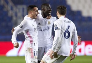 Real Madrid irashaka kubaka ubusatirizi bw'abakinnyi 3 bakomeye ku isi