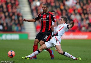 Uwahoze ari umuganga wa Liverpool yavuze ukuntu Steven Gerrard yakomeretse igitsina akakidoda bikarangira asubiye mu kibuga