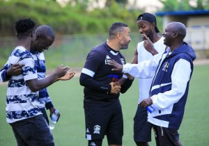 Bagarutse iwabo!!!Manzi Thierry na Mangwende basuye APR FC [AMAFOTO]