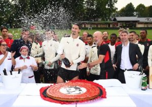 Zlatan Ibrahimovic yizihije isabukuru y'imyaka 40 mu buryo budasanzwe