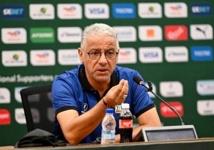 CAF yahaye ibihano bikarishye umutoza wa Tanzania kubera amagambo ye
