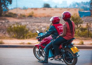 Polisi yorohereje abamotari itegeko ryabagongaga cyane