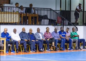 Update:Minisitiri Mimosa wavugwaga ko yatawe muri yombi yagaragaye ku kibuga cya LDK