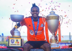 Milton Kalisa wa Vipers aravugwa muri Rayon Sports