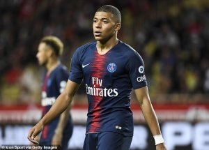 Perezida Macron yinjiye mu kibazo cya Kylian Mbappe na PSG