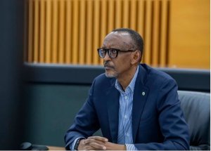 Perezida Kagame yakebuye abashinja u Rwanda indonke mu kwakira Abimukira