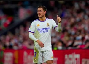 Real Madrid irifuza gutanga Eden Hazard kugira ngo ibone umukinnyi uhagaze neza muri Chelsea