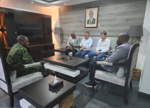 Lt Gen Mubarakh Muganga yamurikiwe Abatoza bashya ba APR FC